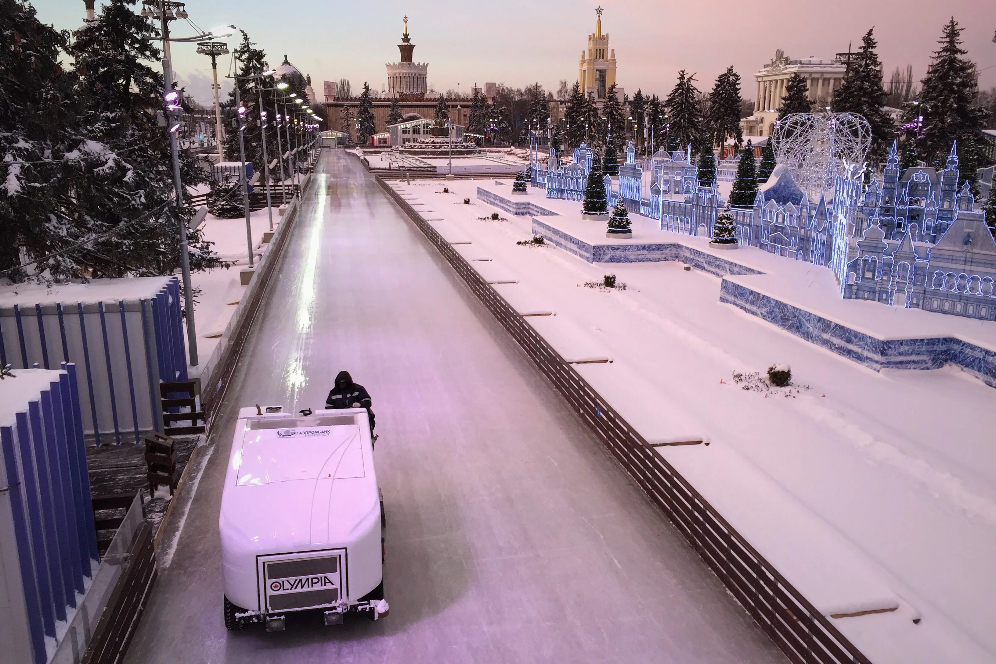 Каток на ВДНХ